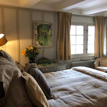 Good4Yew Bnb Zurich Ngoại thất bức ảnh